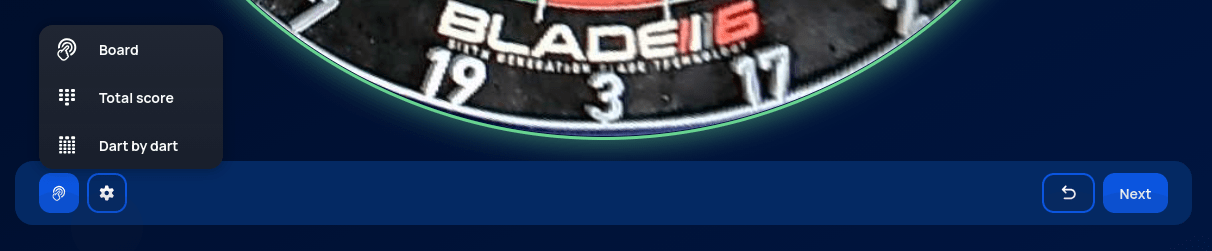 Bottom bar with the input method menu open, listing Board, Total score, and Dart by dart options